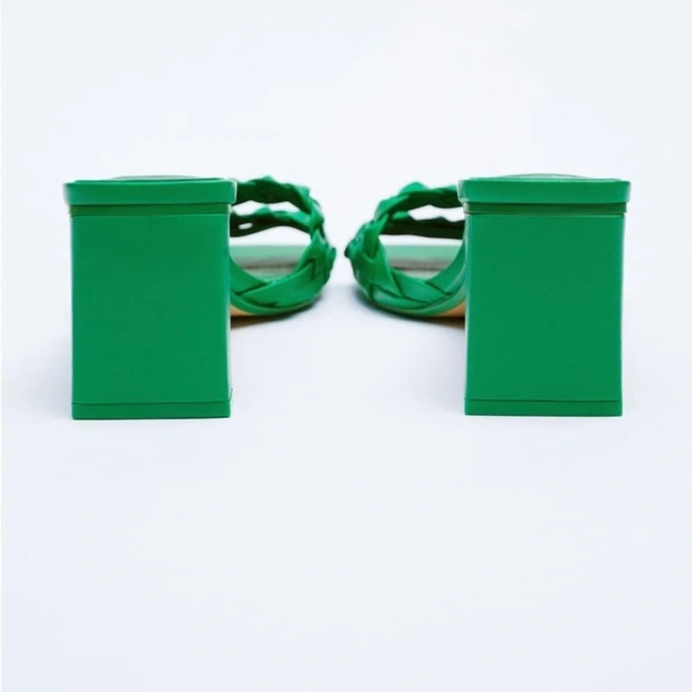NWT. Zara Green Heeled Sandals with Front Woven Straps. Size 9. - Picture 5 of 6
